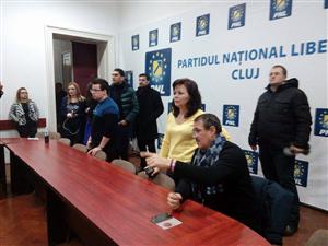 Stupefacţie la PNL Cluj la anunţarea rezultatelor exit-poll. 