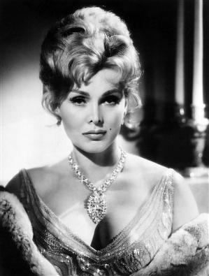 A murit Zsa Zsa Gabor, celebra actriţă de origine maghiară