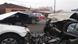 Accident pe varianta Zorilor - Mănăştur. Circulaţie bară la bară FOTO