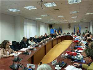 Discuţii între putere şi opoziţie în CJ Cluj, din cauza banilor suplimentari pentru închiderea Pata Rât. 