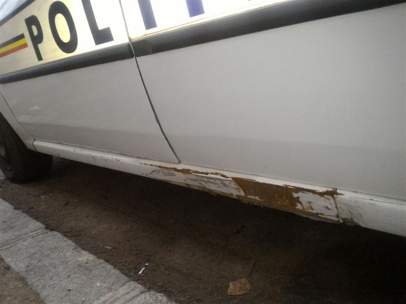 Maşinile de poliţie, pericol pe patru roţi. 