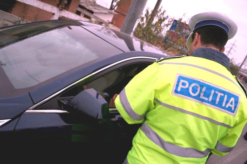 Reglare de conturi în trafic. Bătaie între șoferi în Piața Cipariu