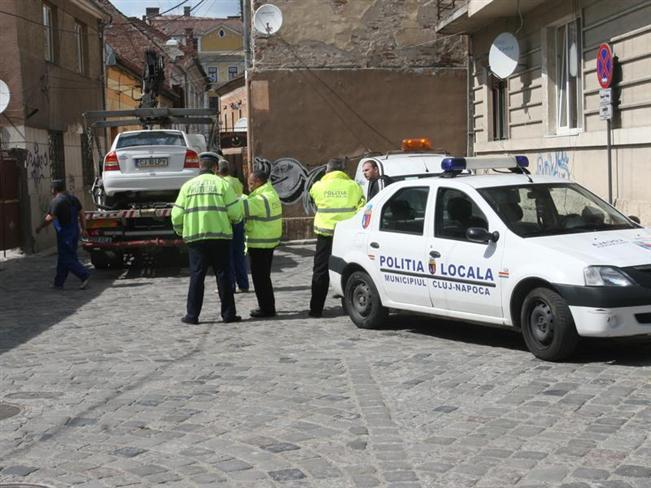 Oficial: Primăria a stabilit de când se vor ridica maşinile şi cât va costa