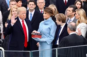 Inaugurarea erei Trump: un discurs pentru neliniștea noastră. S-ar bate oare acest președinte pentru noi? | Analiză de Valentin Naumescu