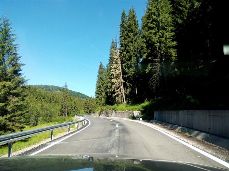 Restricţii de circulaţie şi limitare de viteză pe drumul turistic Răchiţele - Ic Ponor. Acesta a fost reabilitat din fonduri europene