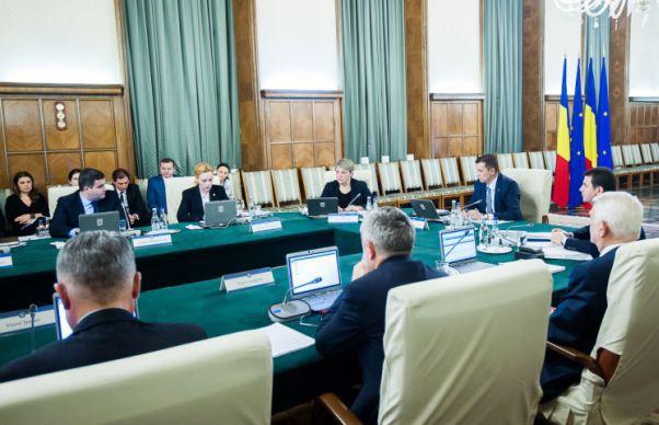 Noul proiect al bugetului de stat pe anul 2017 a fost publicat. Şedinţa de guvern, amânată mai multe ore