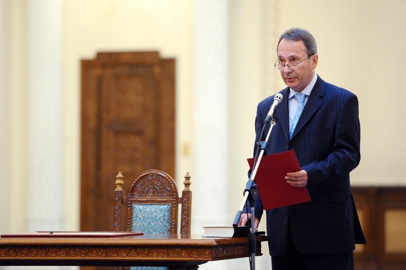CCR speră să se pronunţe privind OUG din justiţie înainte de 10 februarie 