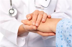 Veşti pentru bolnavii de hepatită C. Tratamentul cu interferon free se va putea prescrie începând cu luna viitoare