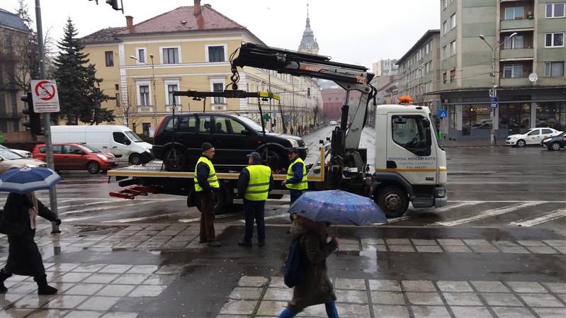 Bonţidean: „Nu facem faţă cu două automacarale