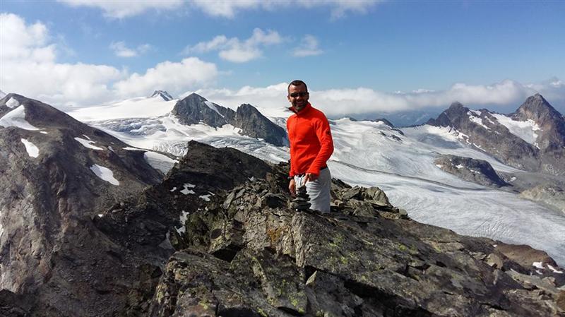 Câștigătorul ultramaratonului de la Cercul Polar lansează carte la Cluj