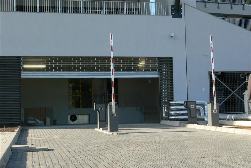 Panouri cu numărul locurilor libere din parcări
