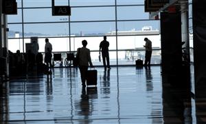 Companii aeriene obligate să plătească compensaţii pasagerilor pentru întârzieri. Care sunt acestea