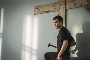 Cu Biblia la școală. Un film provocator despre religie și educație ajunge pe marile ecrane