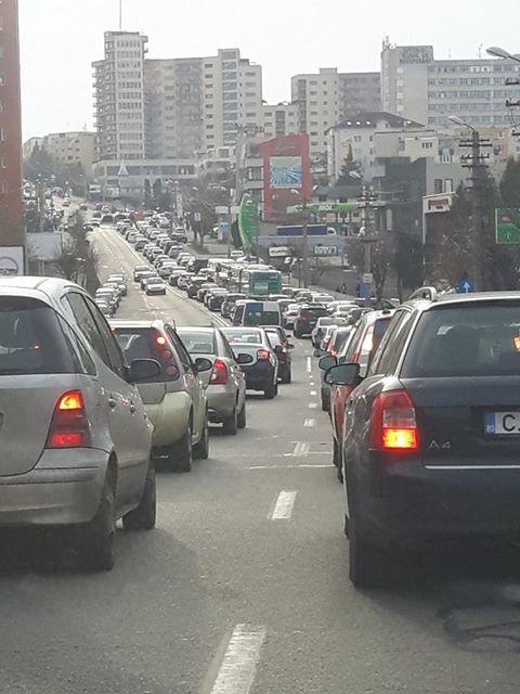 LIVE. Soluţii pentru traficul din Cluj, cu şeful Laboratorului de Trafic din cadrul UTCN