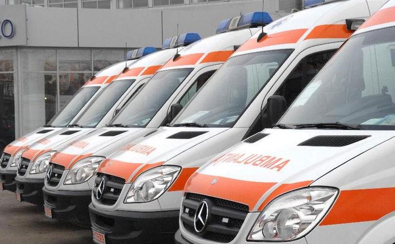 ȘOCANT! L-a mușcat de ureche în spital pentru că s-ar fi uitat la iubita sa