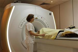 Mii de bolnavi, pe listele de aşteptare pentru o investigaţie medicală RMN. Situaţia la Cluj