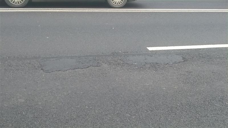 Primăria vrea să ia credit pentru asfaltări de străzi