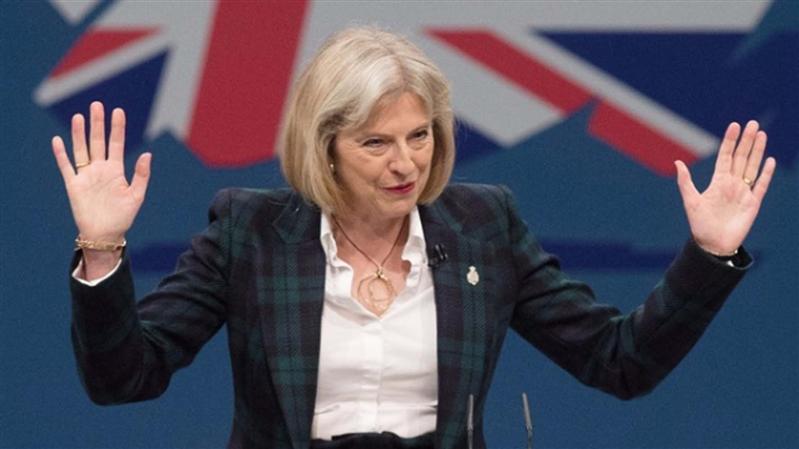 Theresa May a declanşat procedura pentru Brexit. Lira sterlină, în scădere