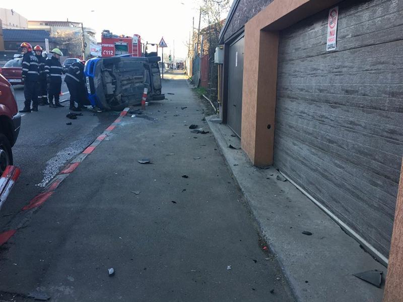 Maşină răsurnată pe varianta Zorilor-Mănăştur FOTO
