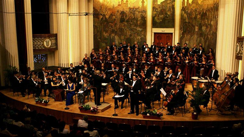 Cine spune că artiştii câştigă prost? Salarii de 5 milioane de euro la o instituţie de cultură din Cluj