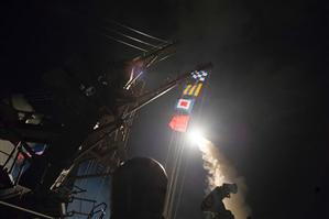 SUA au atacat cu rachete o bază militară siriană - 6 morţi