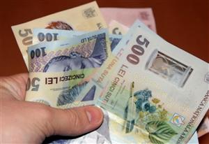Adrian Vasilescu, de la BNR, despre creşterea salariilor: Riscul este ca Executivul să dea cu o mână şi să ia cu două