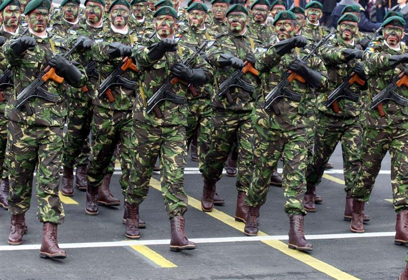 Proiectul legii salarizării: Spor de pericol între 16-50%, pentru militari, poliţişti și cei din penitenciare 