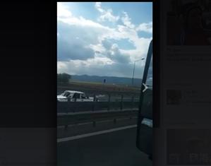 Cu Dacia pe contrasens, pe autostrada Gilău - Turda VIDEO