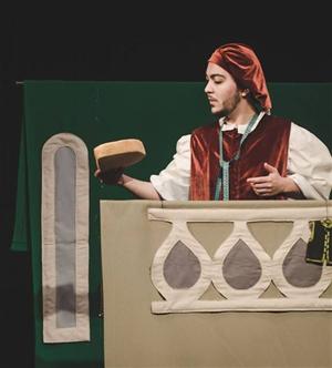Croitorașul cel Isteţ şi Hansel și Gretel revin la Puck