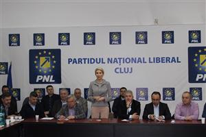 Întâlnire de taină a şefilor liberali din Ardeal la Cluj. Pe cine susţin la preşedinţia partidului