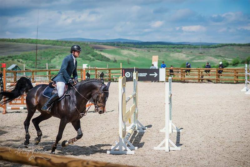 Bogdan Milașcon și Look at Me, câștigătorii Marelui Premiu la Salina Equines Spring Competition 