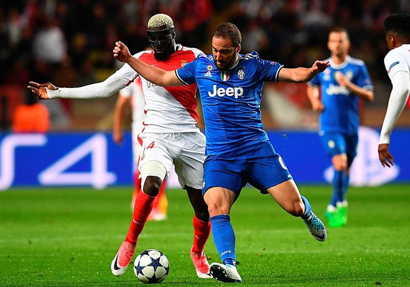 Juventus, tot mai aproape de finala Ligii. Dubla lui Higuain a făcut diferența la Monaco VIDEO