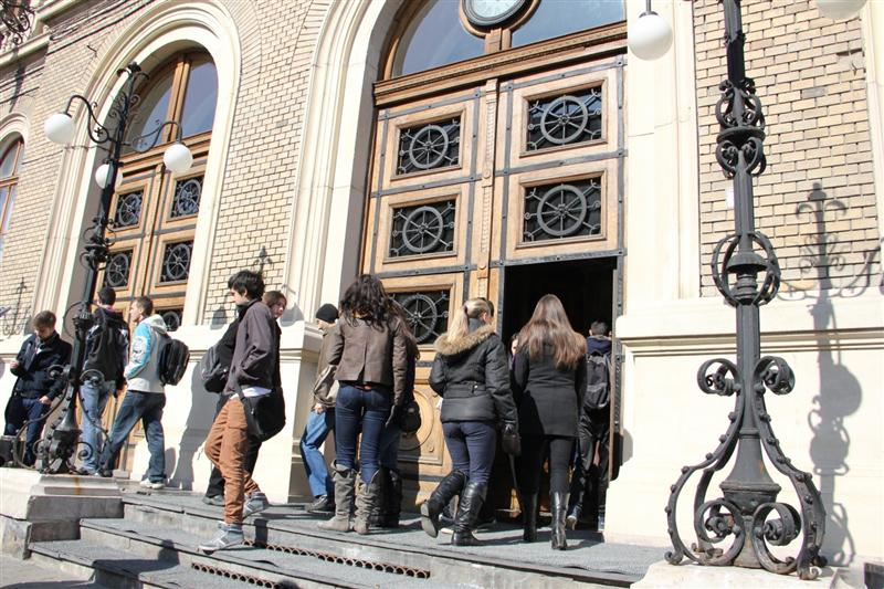Mărturii din istoria tumultoasă a Clujului. Pe pereţii UBB