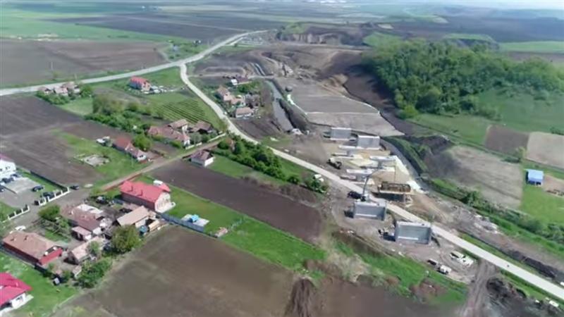 De la Mureş spre Câmpia Turzii, pe şantierul autostrăzii VIDEO