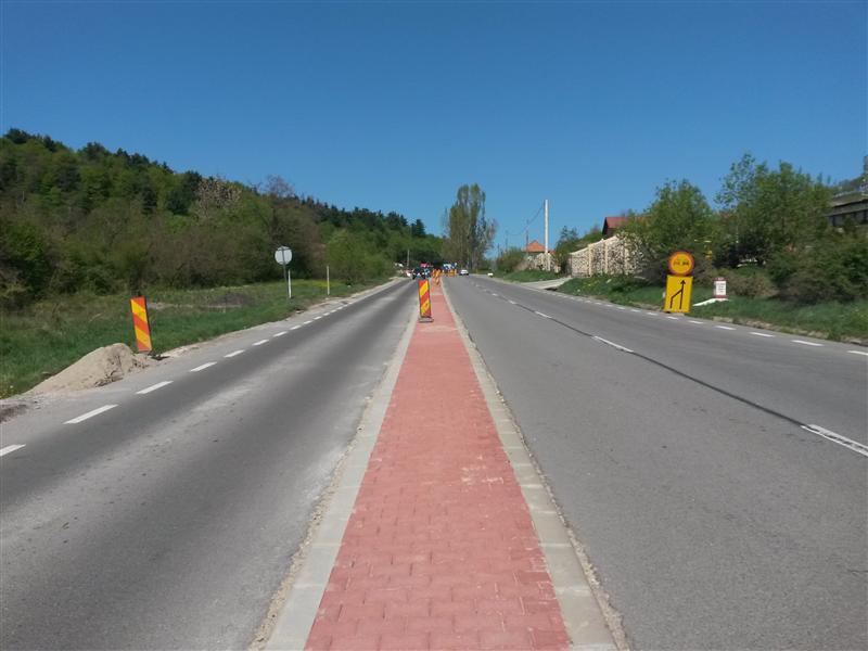 Consiliul Concurenţei investighează o posibilă împărţire a pieţei în furnizarea de indicatoare rutiere. DRDP Cluj, unul dintre beneficiari