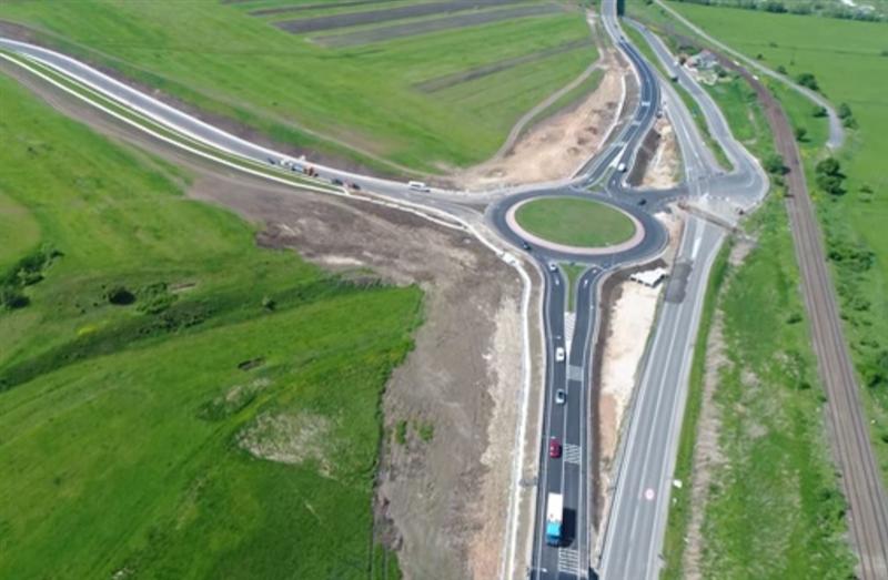 Sensul giratoriu al nodului Nădășelu, deschis circulaţiei auto VIDEO