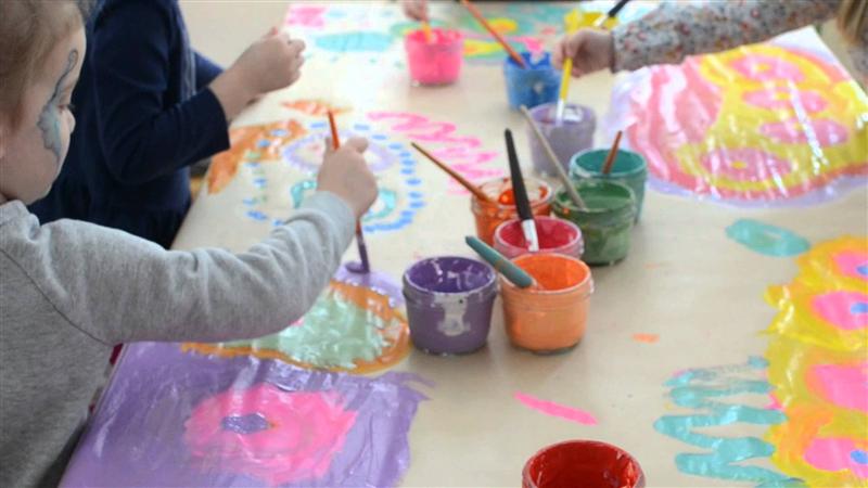 „Desenează România”, concurs lansat de Guvern, pentru copii. Ce se întâmplă cu desenele câştigătoare
