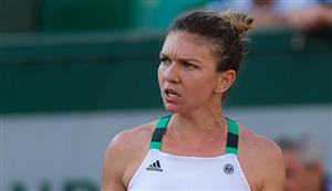 Simona Halep: I-am spus lui Ion Ţiriac să nu mă lovească, pentru că se uită toată lumea la noi