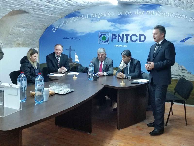 PNŢCD a primit certificatul european de deces. Ţărăniştii au fost excluşi din PPE