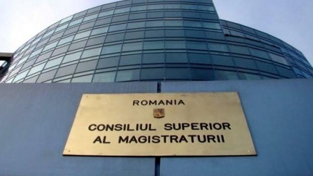 CSM cere preşedintelui Iohannis să întoarcă în Parlament legea salarizării