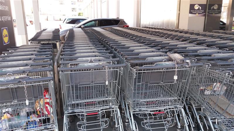 Supermarketul care zace închis. Șefii au fost schimbați de patronatul din Germania