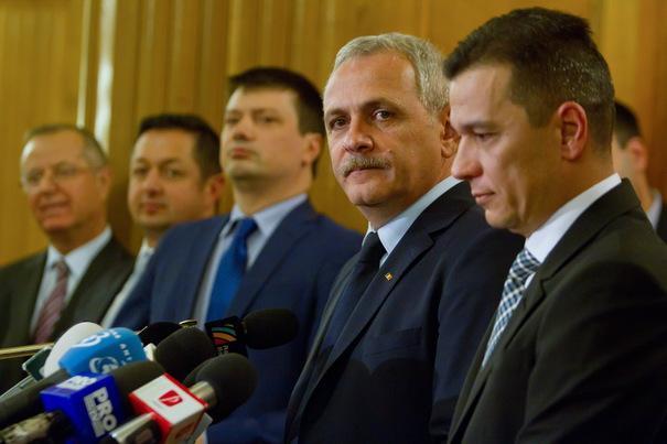 Analişti politici clujeni, despre demisiile în alb din PSD: 