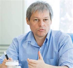 Cioloş: Coaliția PSD-ALDE își devorează propriul guvern, mistuit în eterna patimă a luptei pentru putere