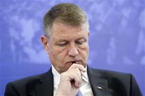 Iohannis: Aștept soluționarea crizei