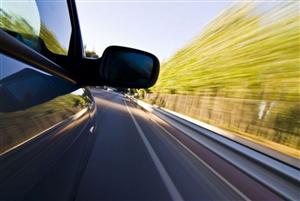Cu peste 200 km/h prin Cluj. Şoferul este începător