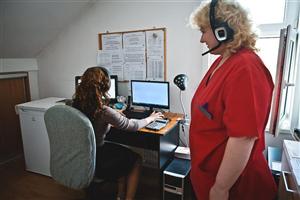 Tot mai mulți părinți contactează ALOPEDI, serviciul gratuit de sfaturi medicale pediatrice de urgenţă