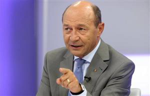 Băsescu: Justiţia, incapabilă să se autoadministreze; Ministrul Justiţiei să ia urgent măsuri