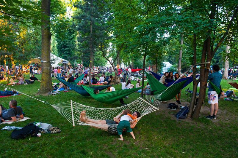 Parcul central din Cluj-Napoca va fi verde crud şi cu alei reparate. Promisiunea municipalităţii 