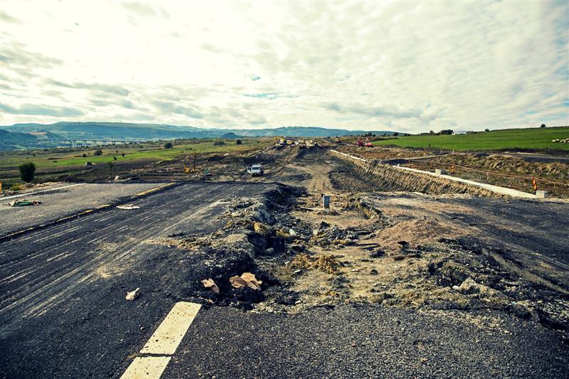 De ce n-avem autostrăzi? „Boc a luat zece miliarde de la mine şi i le-a dat lui Udrea”. Vezi cine a spus asta