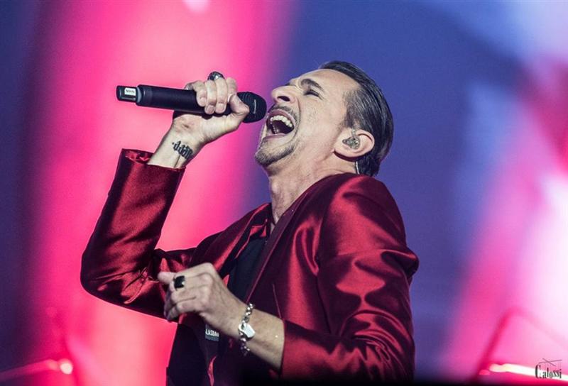 Depeche Mode la Cluj. Scenă de 50 metri şi cabină cu mult negru pentru Dave. Ce alte pretenţii au artiştii
